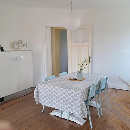 Duplex Luxury Charme 아파트